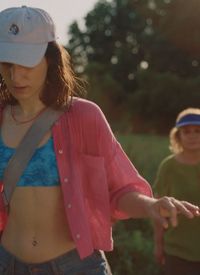 Karanfil Misali film posteri