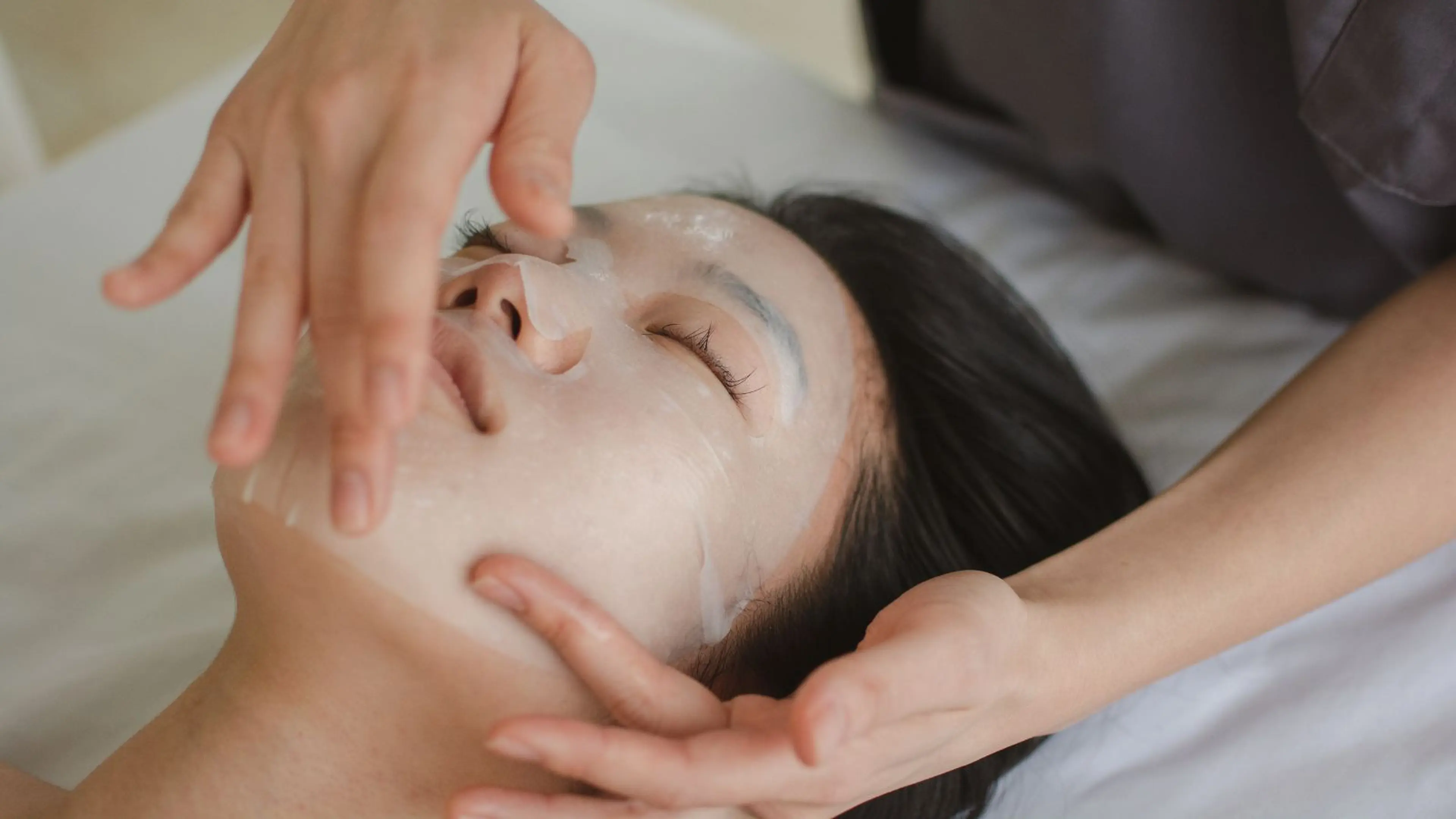 Glowfacial-Rieder-Kager.jpg