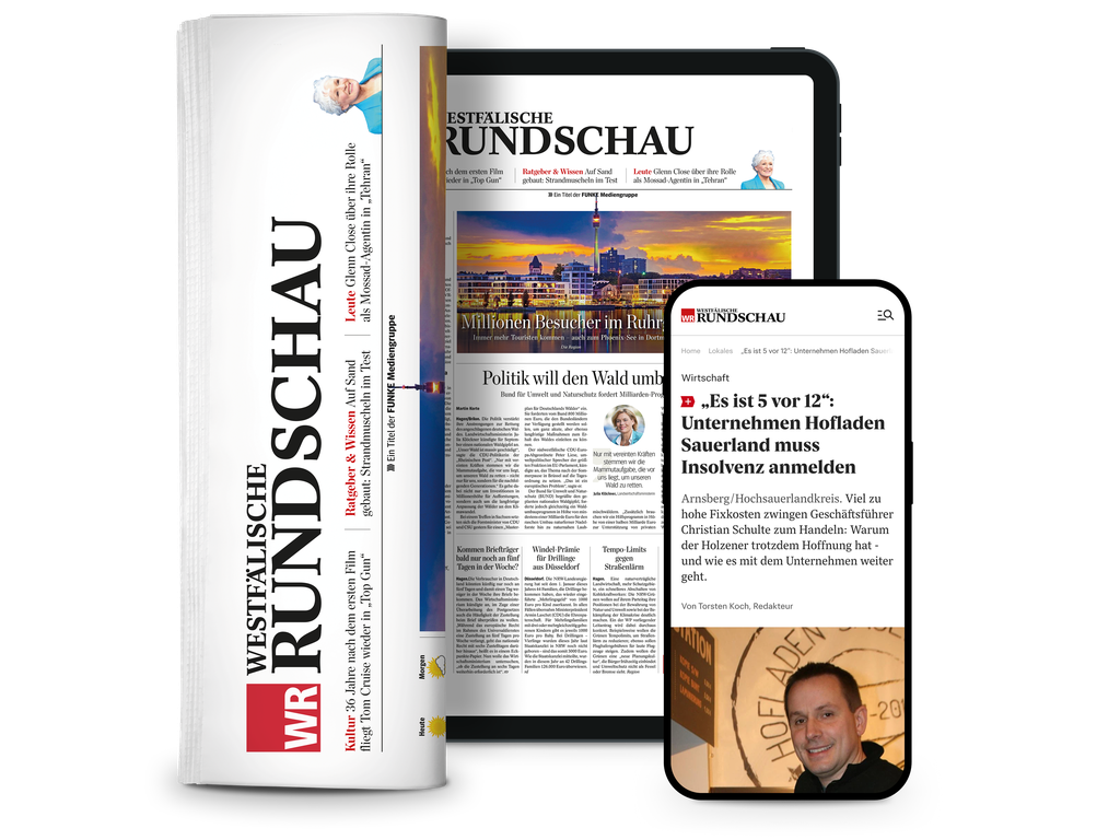 Zeitung, Tablet und Smartphone zeigen die Titelseite der „Westfälische Rundschau".