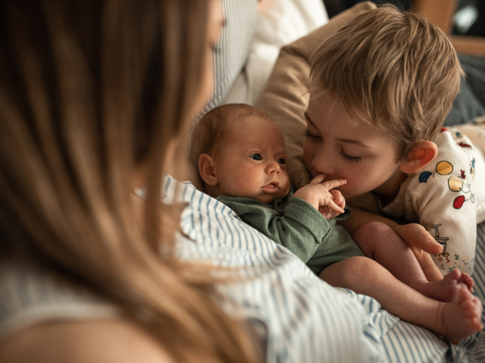 Egg Donation vs. Surrogacy: Understanding the Differences