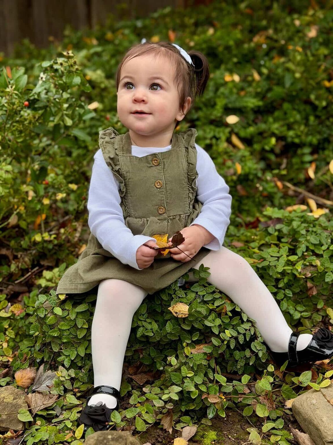 child-sitting-outside