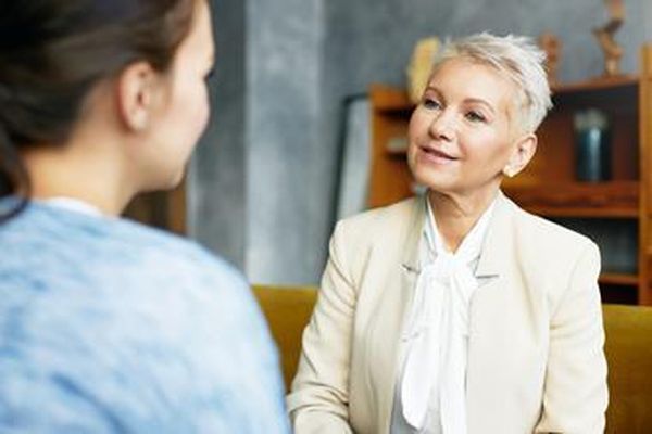 What is short-term therapeutic counselling?