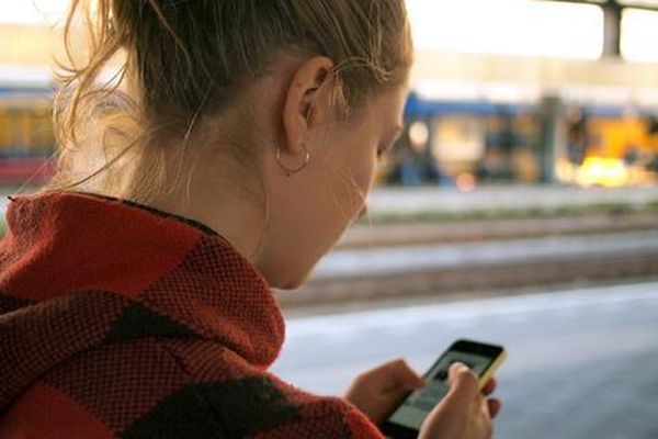 Six relationship red flags to look out for (and how to deal with them)