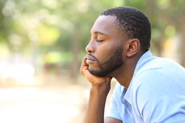 Ten quick ways to lower stress levels in under five minutes