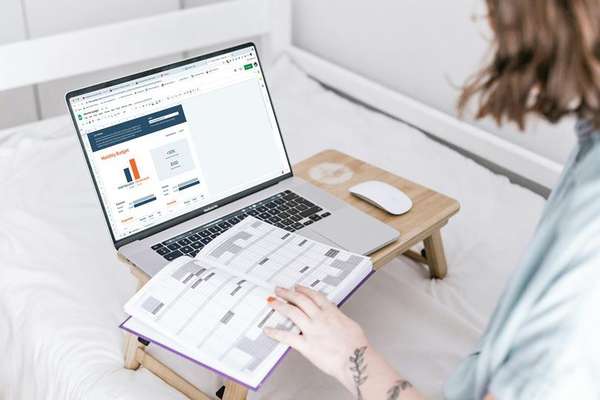 11 life admin tasks your future self will thank you for