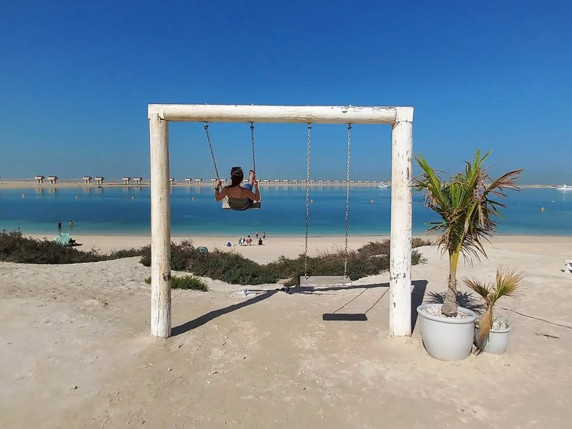 Escape the City: The Ultimate Guide to Day Trips from Dubai by Car (Abu Dhabi, Hatta, Ras Al Khaimah)