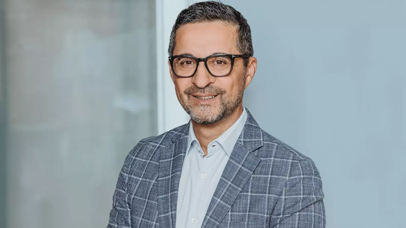 Portrait von Veysel Özkul