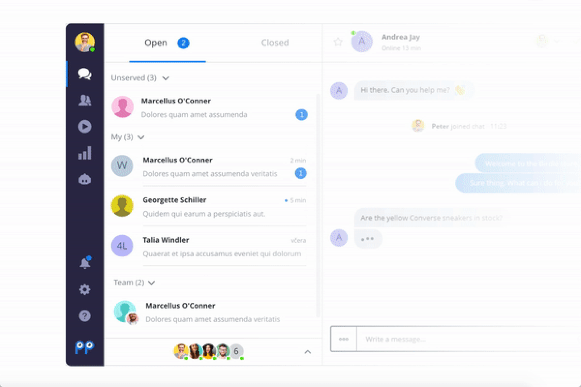 Smartsupp dashboard conversation list next to an active chat about sneaker availability