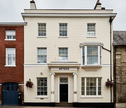 Were hiring image left