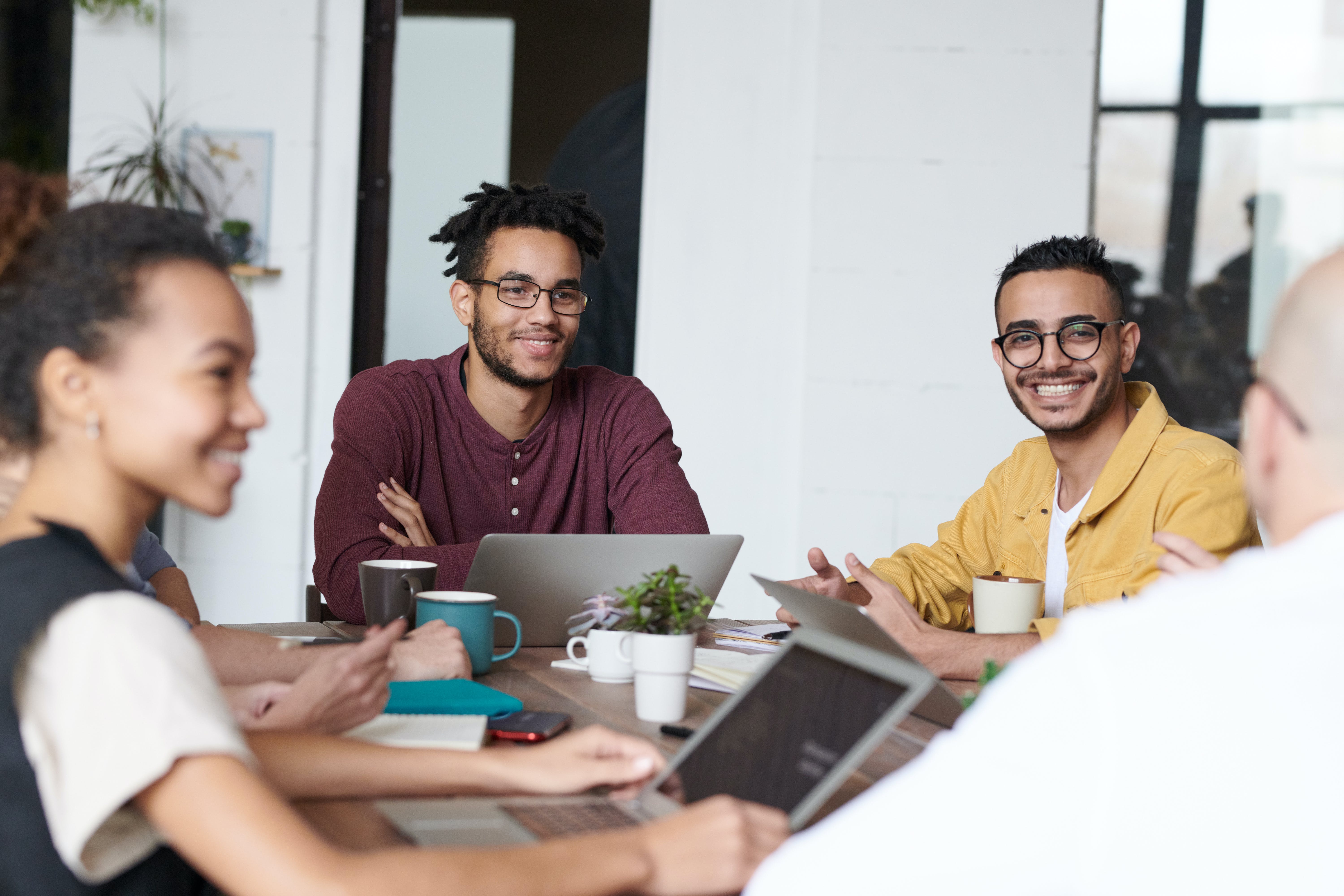 SaaS company working on lead generation together