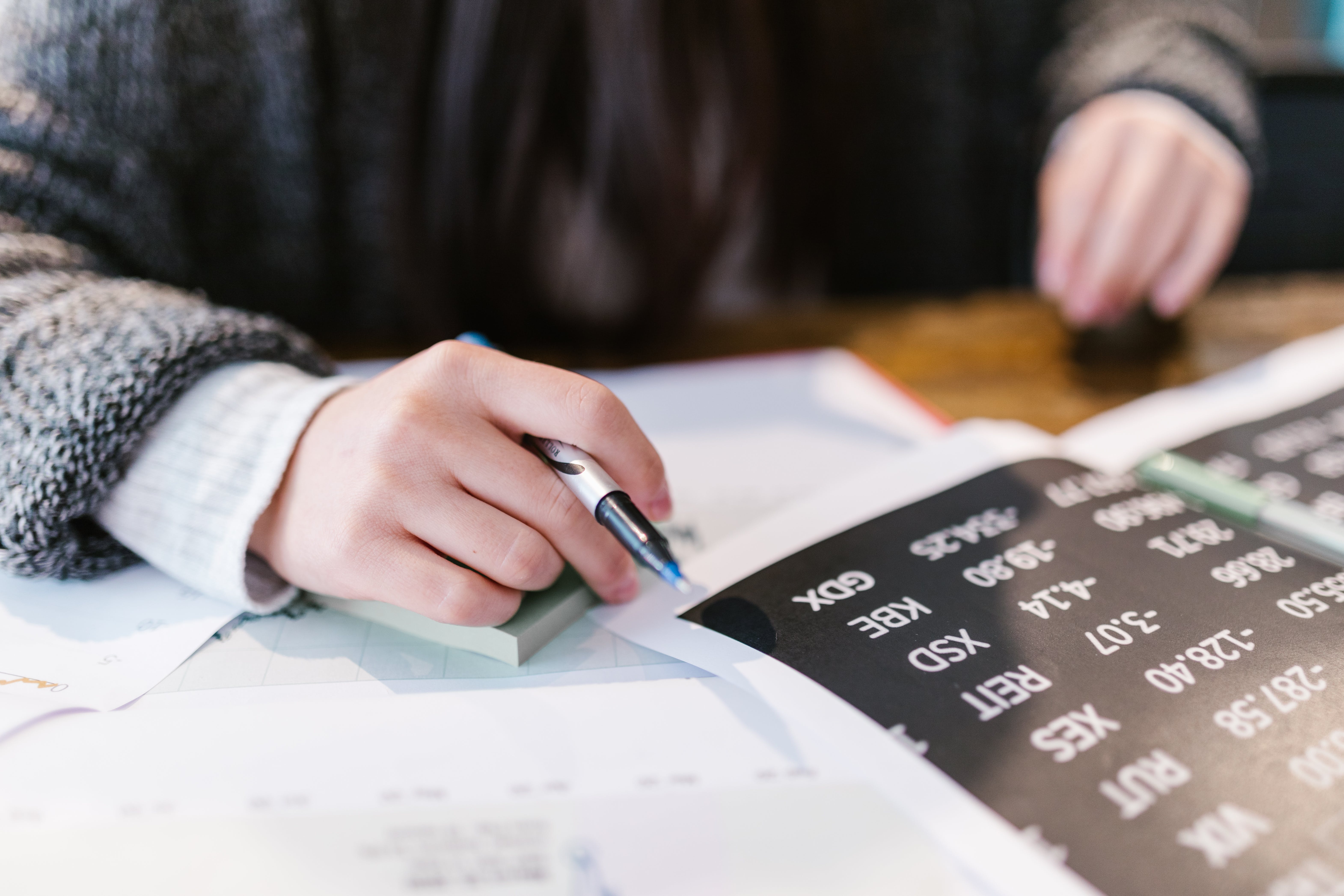 person using fintech to help with finances