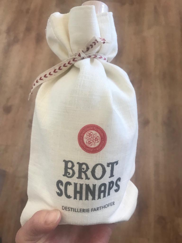 Brotschnaps: altes Brot in neuem Gewand