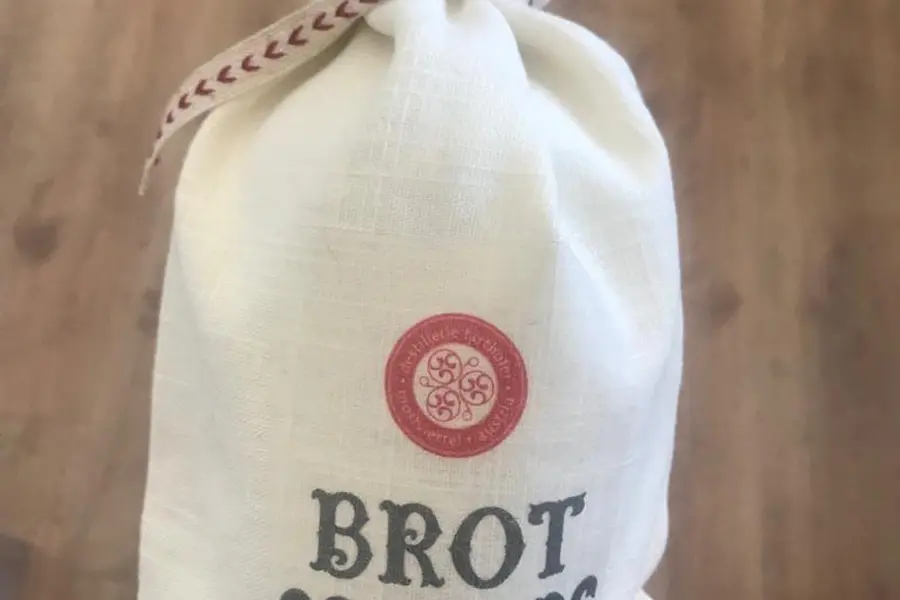 Brotschnaps: altes Brot in neuem Gewand