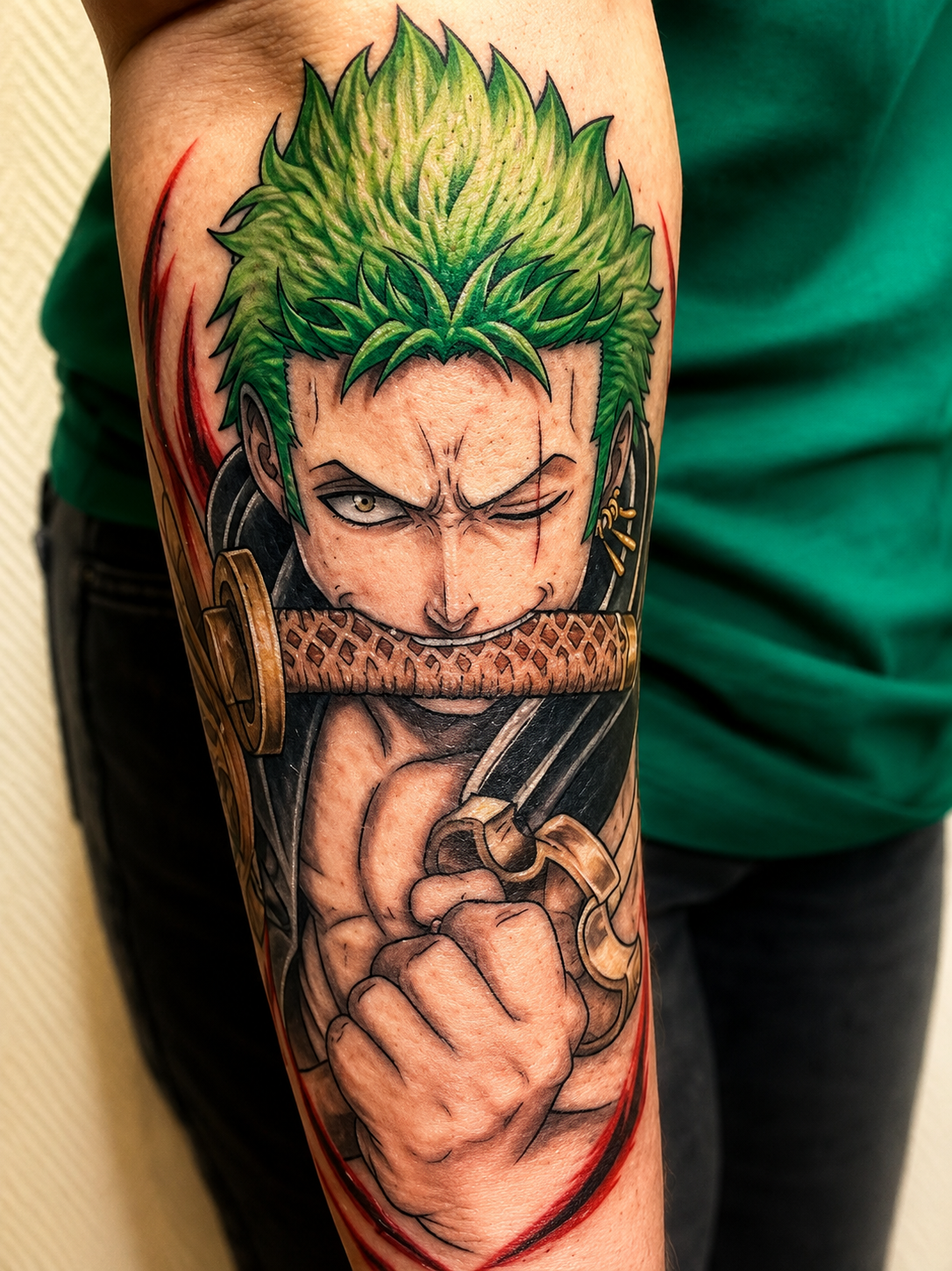 Brice tatoueur à Orange : manga, animé et projets sur mesure chez Graphicaderme