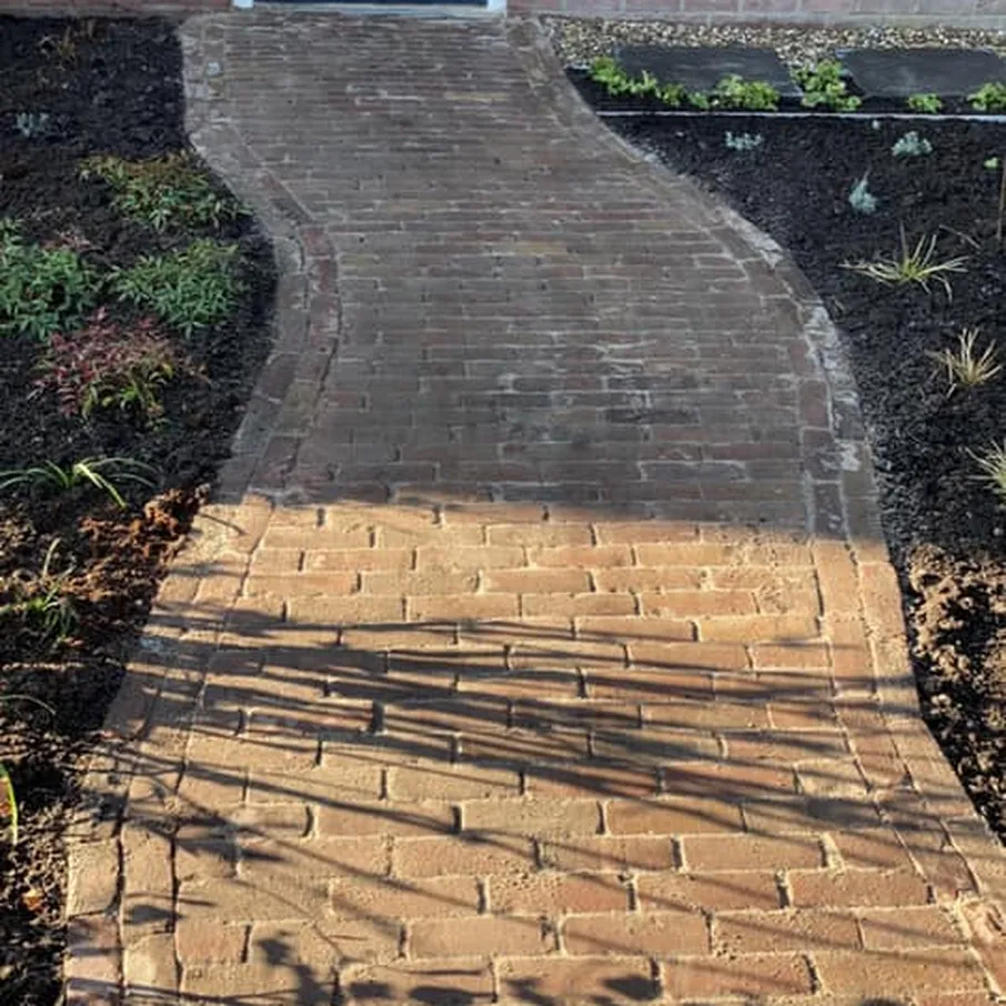 Strakke voortuin in deurne 05