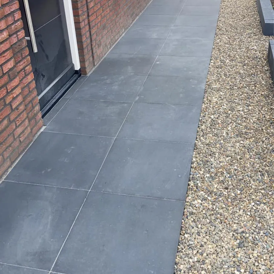 Voortuin en dubbele oprit in vlierden 04