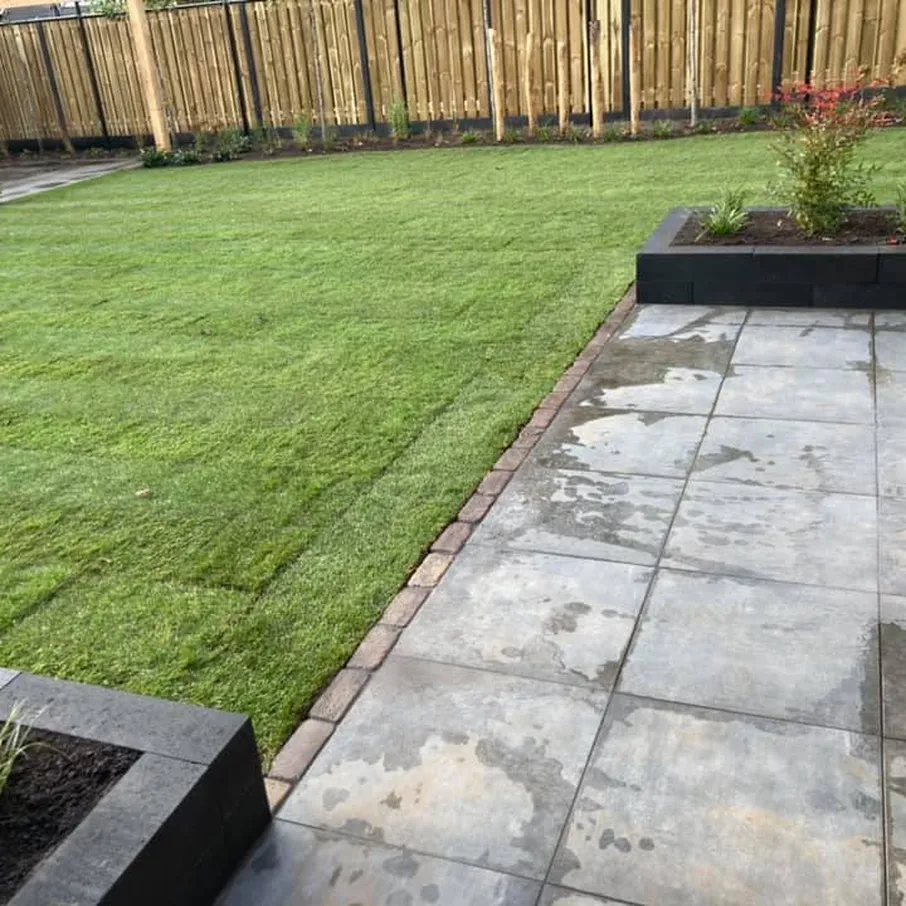 Complete tuinaanleg met geoceramica in vlierden 04