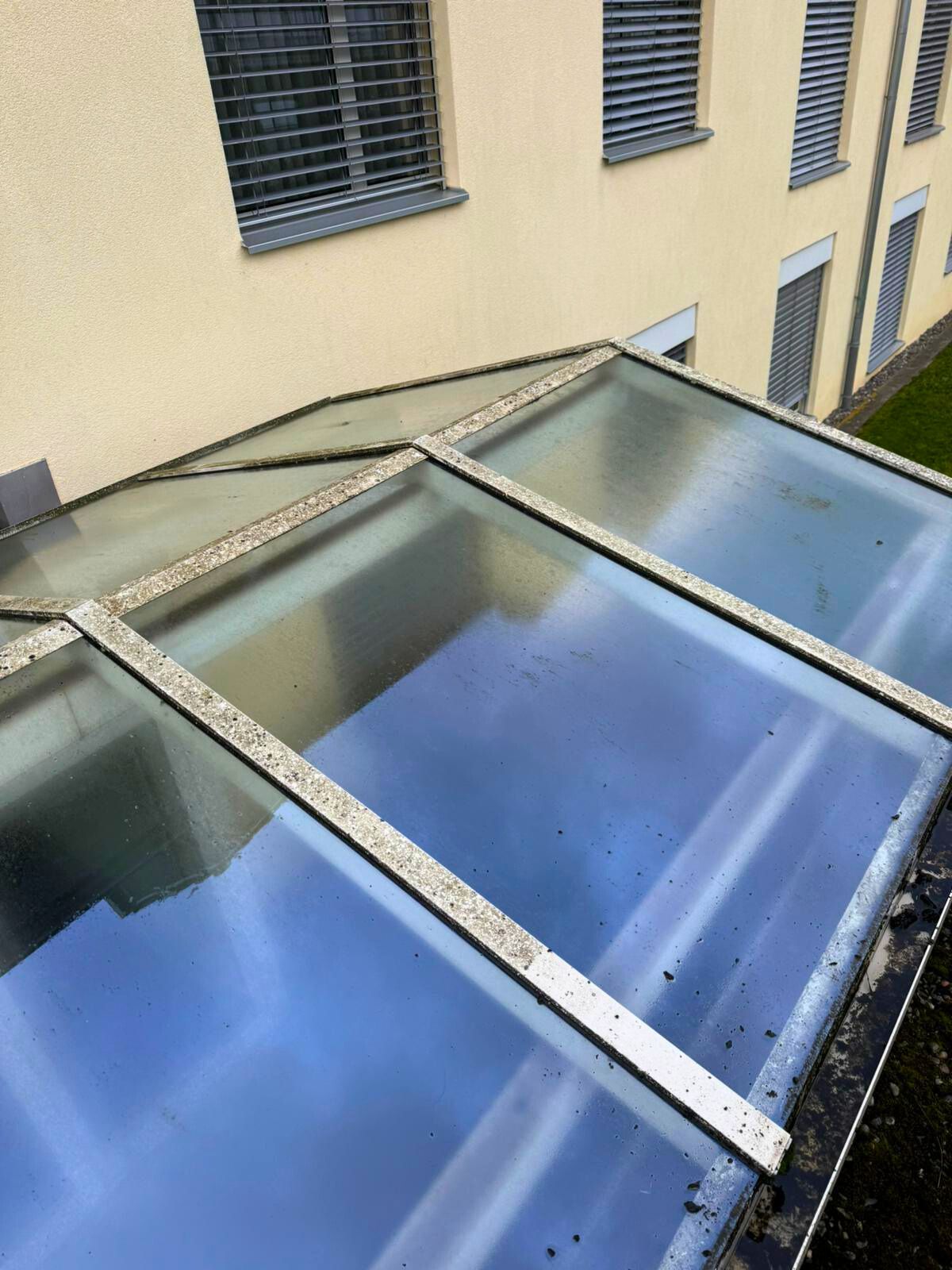 Vorher Glasreinigung in Neuenhof AG