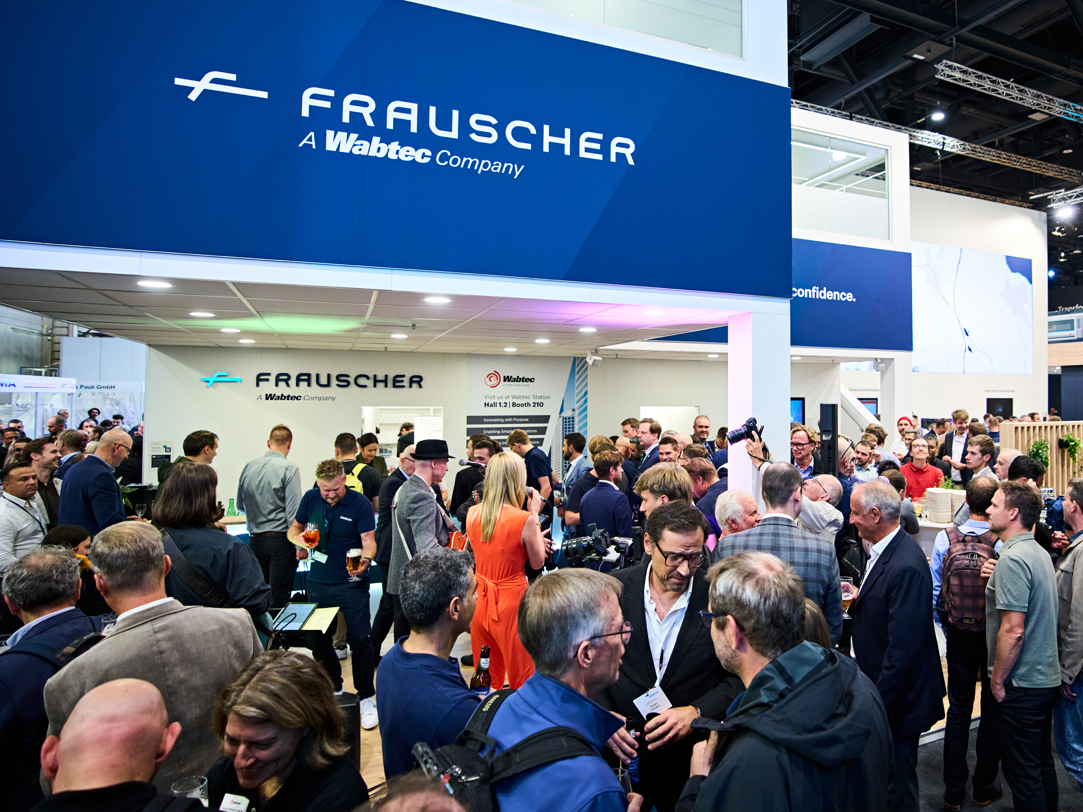 Frauscher stand party (click to download)