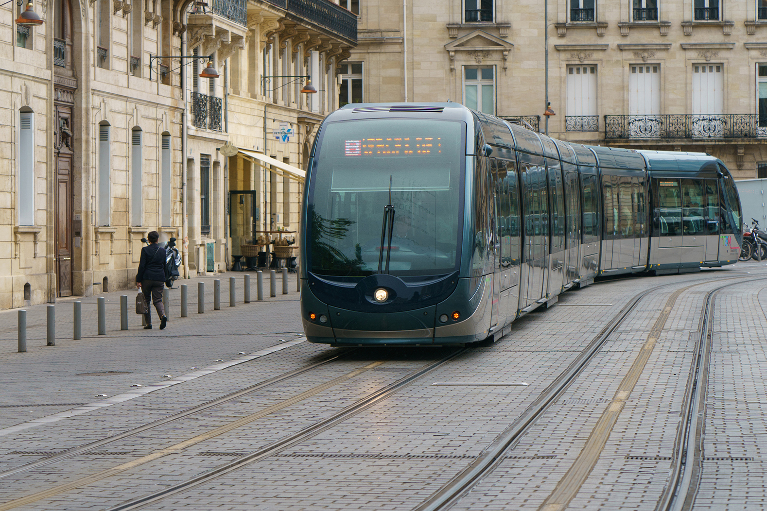 Bordeaux Line D