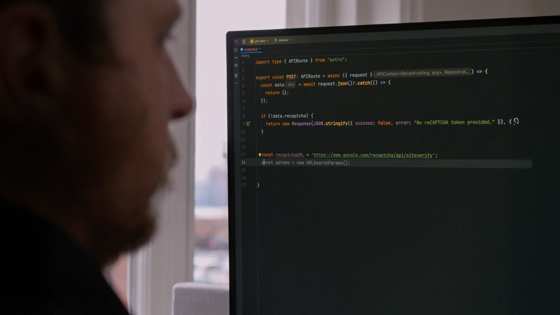 Vincent schrijft Typescript code
