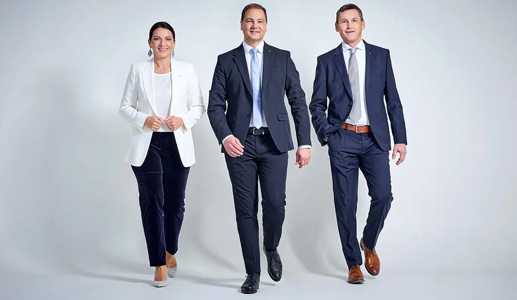 Die INTERSPAR-Geschäfsführung: Geschäftsführer Mag. Johannes Holzleitner, Geschäftsführer-Stellvertreterin Mag. Michaela Blüml und Geschäftsführer-Stellvertreter Norbert Maier