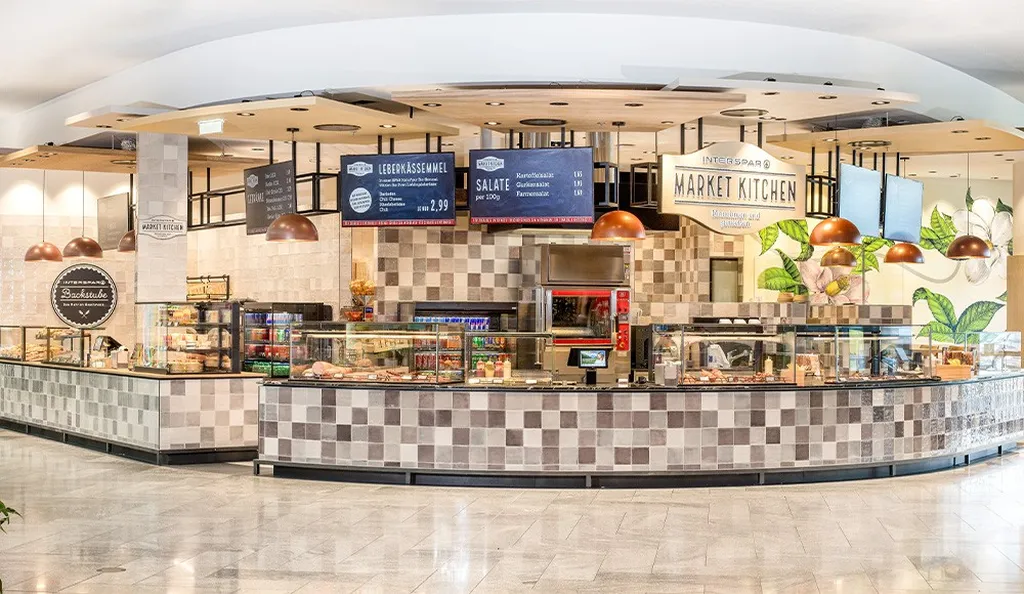 Die INTERSPAR Market Kitchen von vorne gesehen