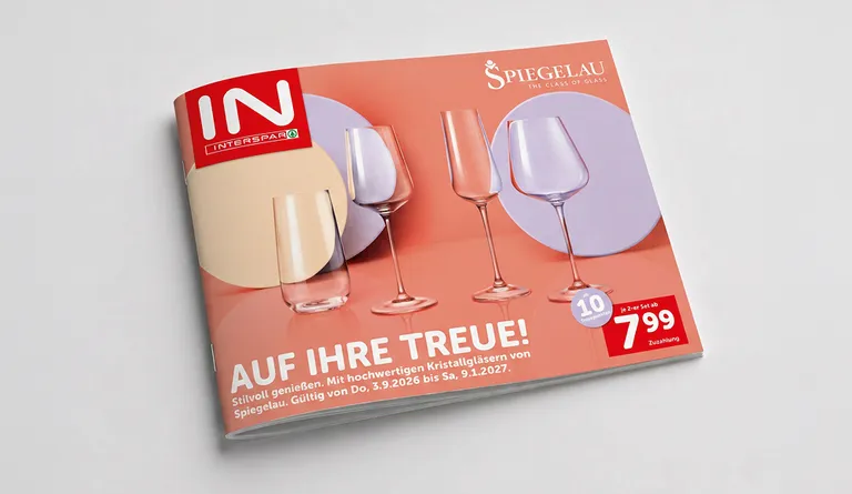 Bild vom Treuepromotion-Sammelpass und der Aufschrift "AUF IHRE TREUE! Stilvoll genießen. Mit hochwertigen Kristallgläsern von Spiegelau." Gültig von Do., 3.9.2026 bis Sa., 9.1.2027
