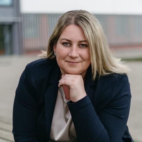 Stefanie Zettl