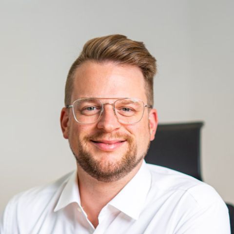 Oliver Naumann