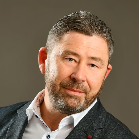 Peter Schneider