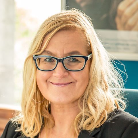 Andrea Buscher