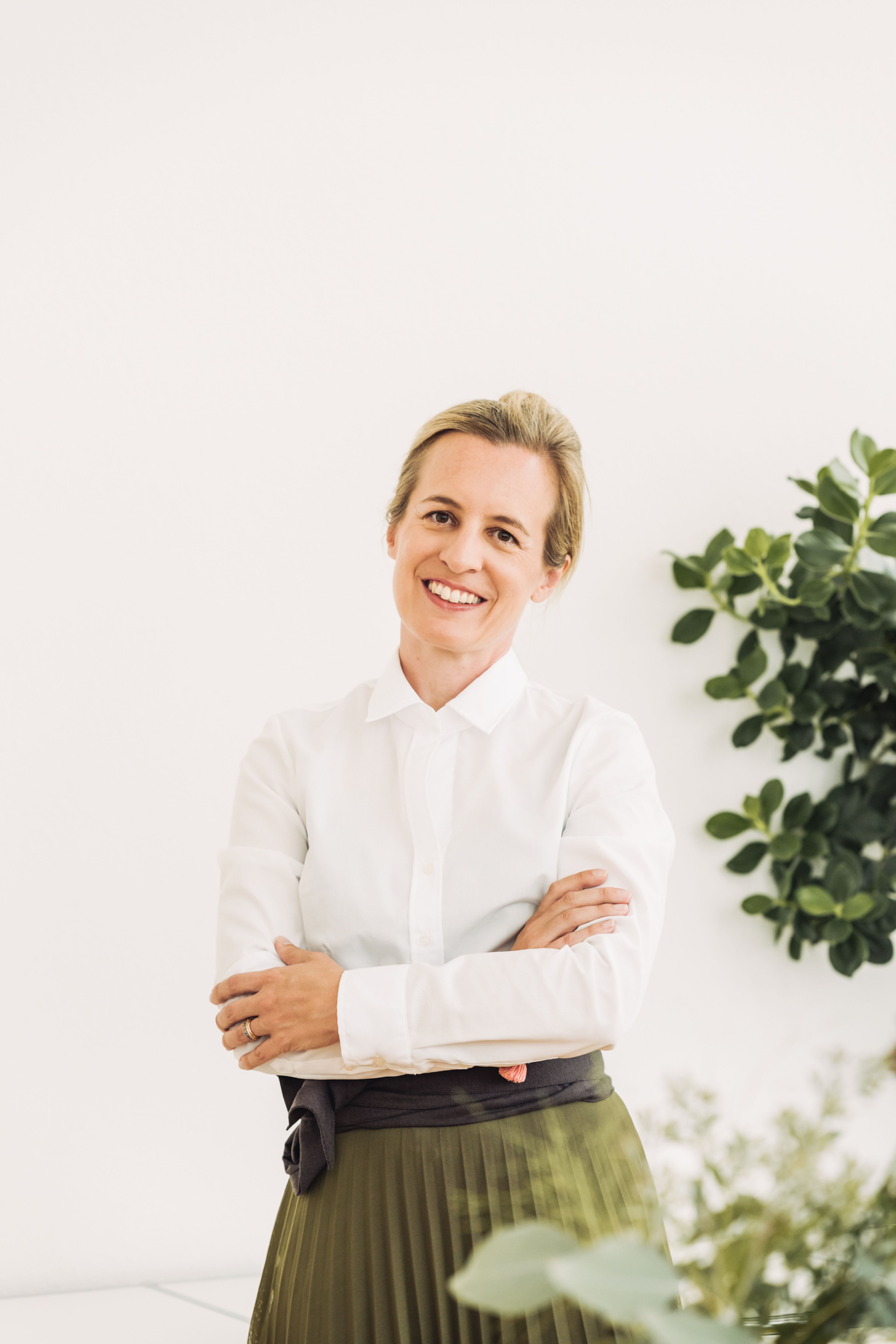 Dr. Alexandra  Hoffenscher-Summer