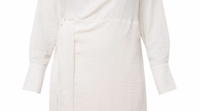 CITA MAASS Spring/Summer 24 pack shots - Cita-Maass-co-created-by-ABOUT-YOU_Pack-Shots_Nala-Dress_crean_6490