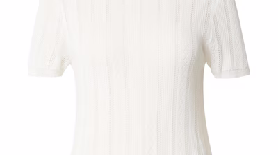 Marie von Behrens Autumn/Winter 23 pack shots - Marie-von-Behrens-co-created-by-ABOUT-YOU_AW23_pack-shots_Flores-shirt_white_5990