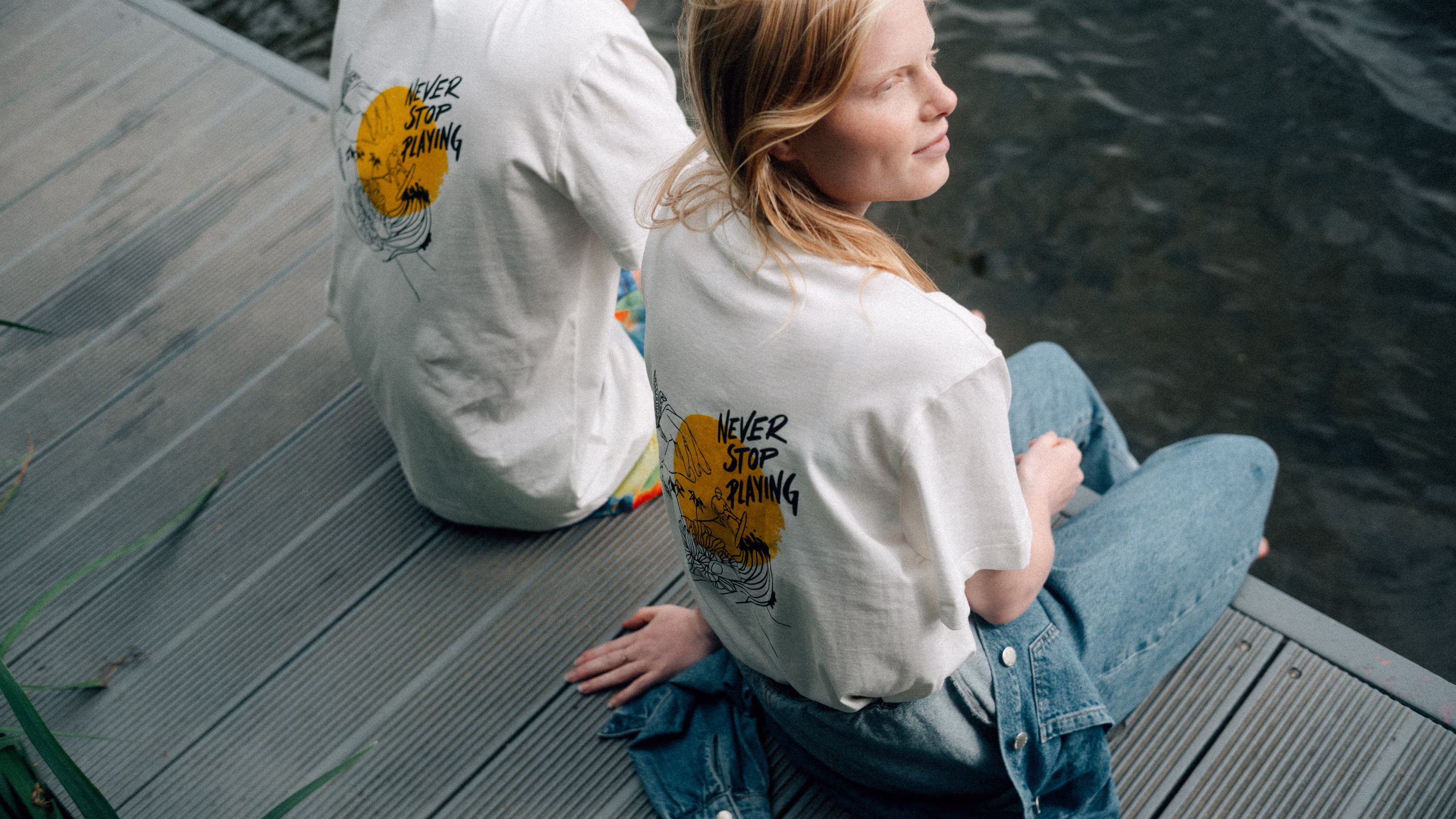 ABOUT EVERYONE: ABOUT YOU präsentiert neue Shopkategorie und unterstützt mit „Supporter Shirts” die Kulturbranche
