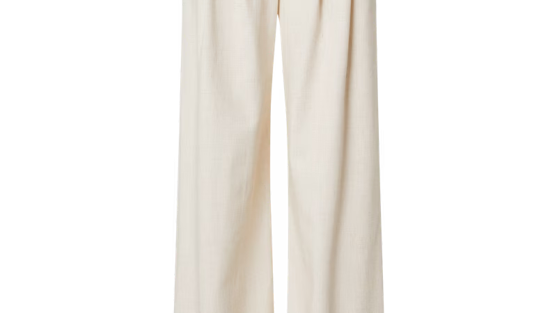 AMI ALY Spring/Summer 25 pack shots - AMI-ALY_ABOUT-YOU_Freisteller_13