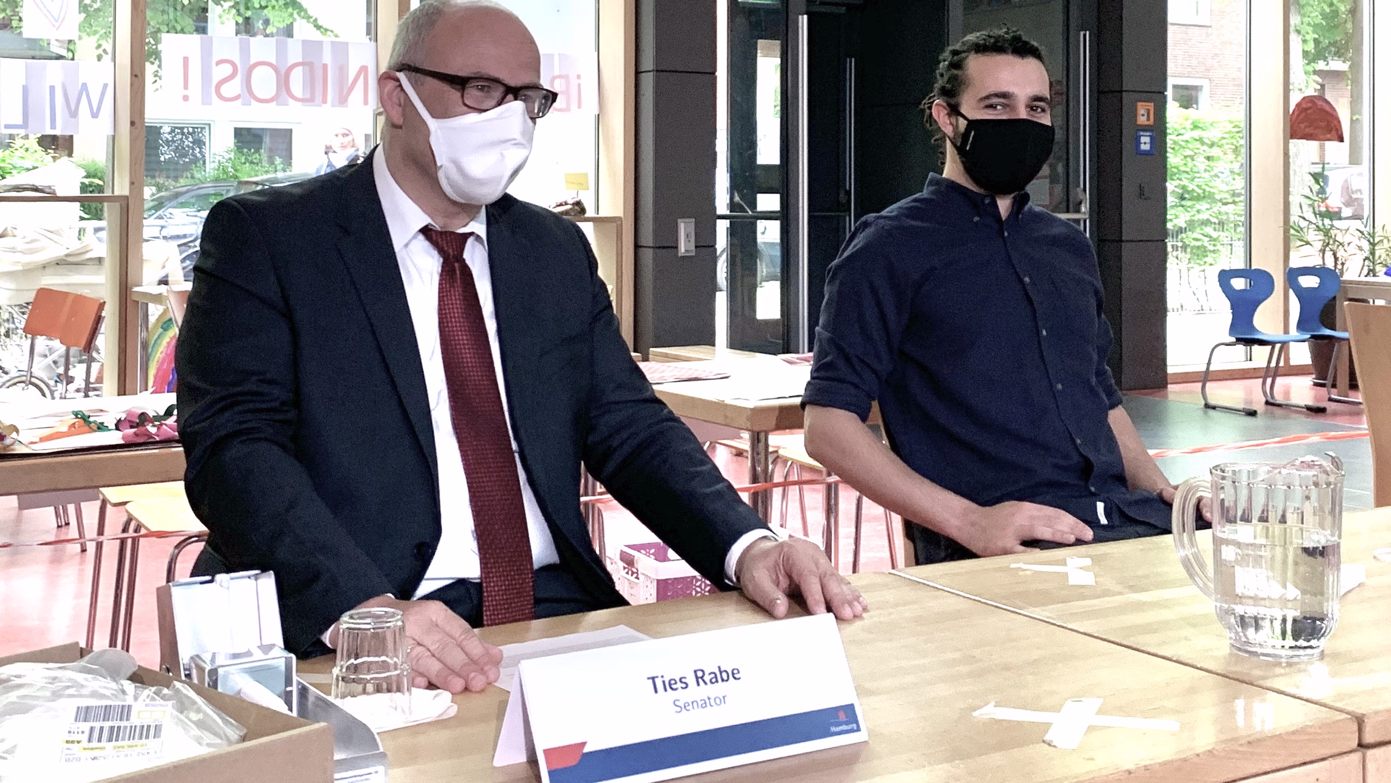 Masks for everyone: ABOUT YOU donates more than 70,000 masks to Hamburg’s schools, Hanseatic Help and Tafel Hamburg
