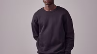 DAN FOX APPAREL Essentials campaign shots - Dan-Fox-Apparel-Essentials-co-created-by-ABOUT-YOU_SS2024_Campaign-Shot_108