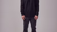 DAN FOX APPAREL Essentials campaign shots - Dan-Fox-Apparel-Essentials-co-created-by-ABOUT-YOU_SS2024_Campaign-Shot_76