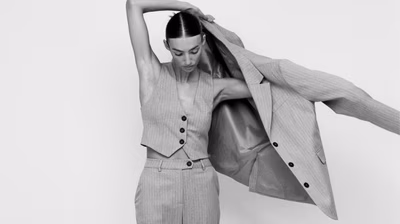 RÆRE by Lorena Rae Autumn/Winter 24 pack shots - RAERE-by-Lorena-Rae_ABOUT-YOU_AW24_Pre-Fall_Campaign_58