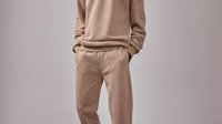 DAN FOX APPAREL Essentials campaign shots - Dan-Fox-Apparel-Essentials-co-created-by-ABOUT-YOU_SS2024_Campaign-Shot_46