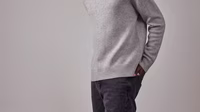 DAN FOX APPAREL Essentials campaign shots - Dan-Fox-Apparel-Essentials-co-created-by-ABOUT-YOU_SS2024_Campaign-Shot_6