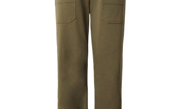 TRAPP Spring/Summer 24 pack shots - Kevin-Trapp-co-created-by-ABOUT-YOU_Pack-Shots_GOTS-Jonathan-Pants_green_6990