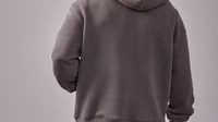 DAN FOX APPAREL Essentials campaign shots - Dan-Fox-Apparel-Essentials-co-created-by-ABOUT-YOU_SS2024_Campaign-Shot_22