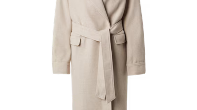 Guido Maria Kretschmer Women & Curvy Autumn/Winter 2023 pack shots - Guido-Maria-Kretschmer-Women-Curvy_AW23_Joline-coat_beige_13990_1273542