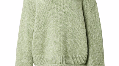 Marie von Behrens Autumn/Winter 23 pack shots - Marie-von-Behrens-co-created-by-ABOUT-YOU_AW23_pack-shots_GSR-Suzi-pullover_melange-green_13900