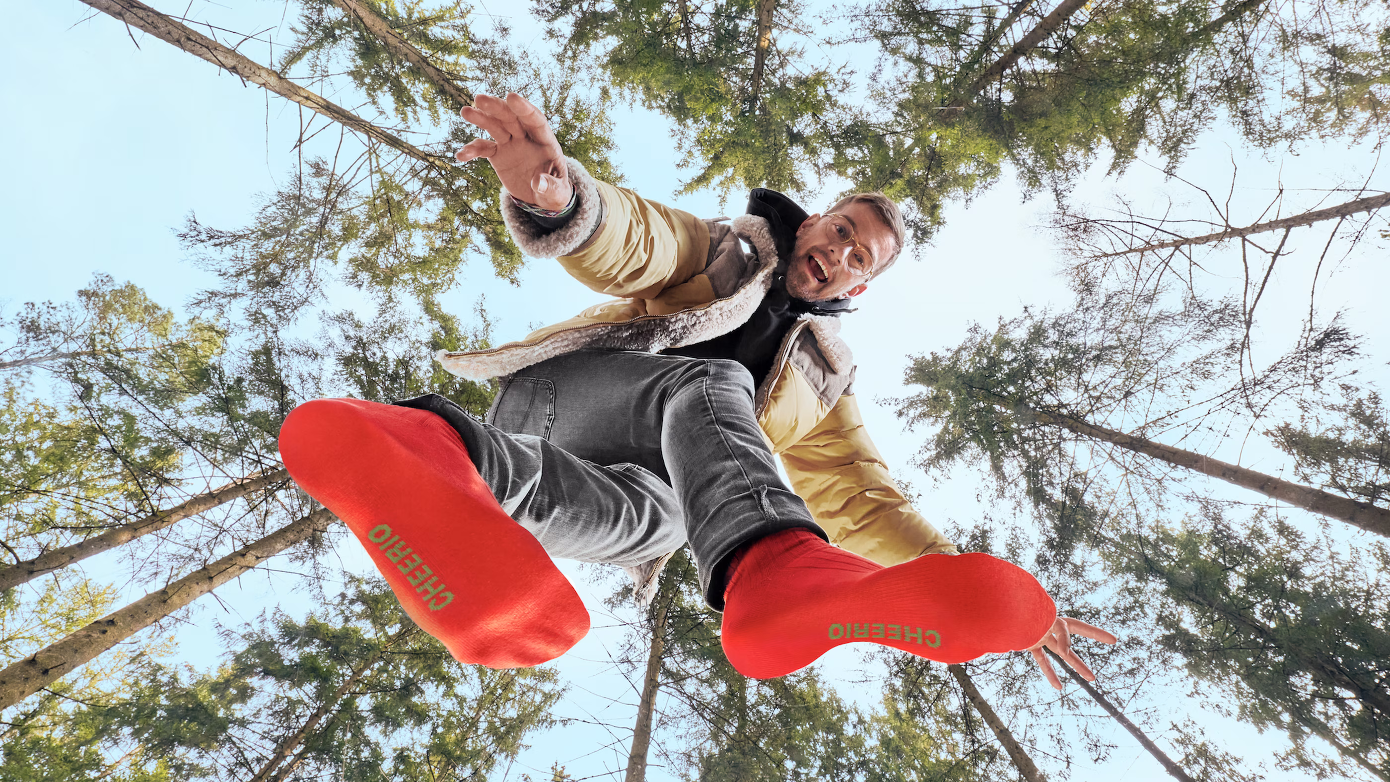 ABOUT YOU wird exklusiver Online-Vertriebspartner des nachhaltigen Socken-Labels CHEERIO*