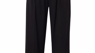 CITA MAASS Spring/Summer 24 pack shots - Cita-Maass-co-created-by-ABOUT-YOU_Pack-Shots_Gemma-pants_black_5990