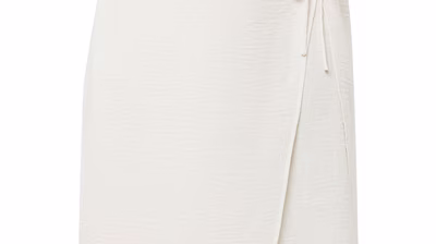 CITA MAASS Spring/Summer 24 pack shots - Cita-Maass-co-created-by-ABOUT-YOU_Pack-Shots_Kim-skirt_white_5990